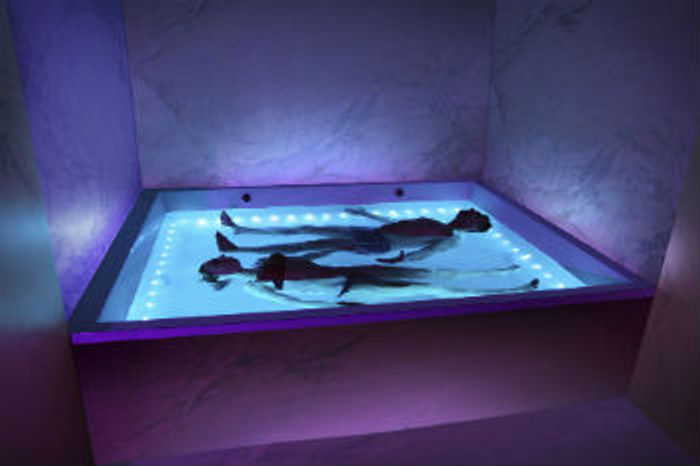 FLOAT room — detail